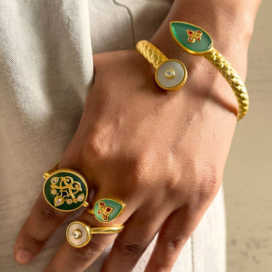 Hiraola's Blog Image