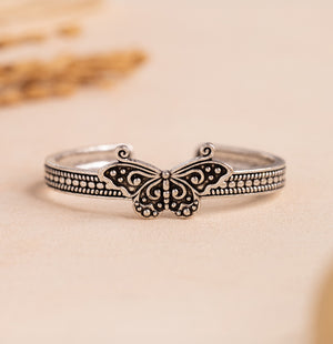 Hiraola's Product Image