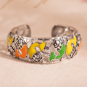 Hiraola's Product Image